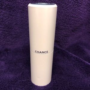 Twist and stray chance Chanel toilette